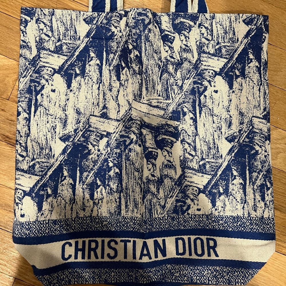 Christian Dior Tote Bag🦋please read description